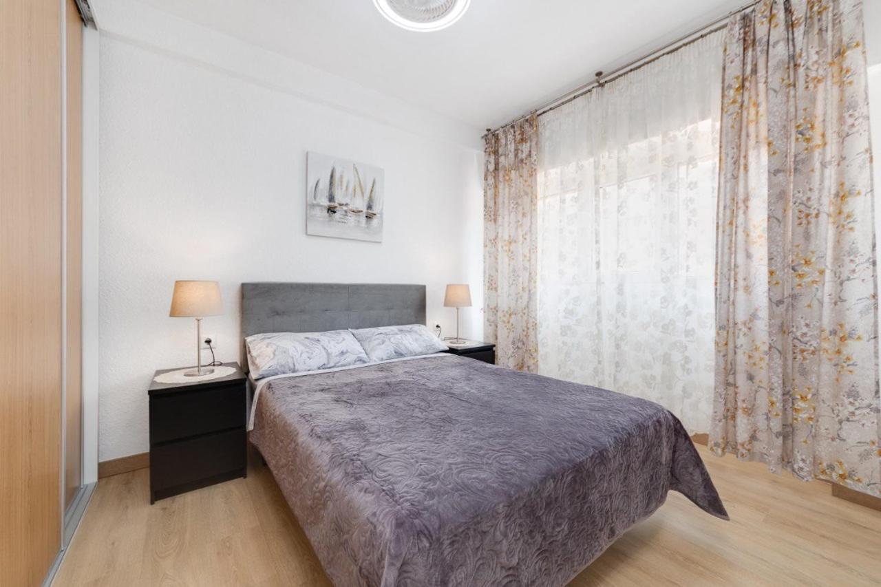 Comfortable Apartment With Wi-Fi アリカンテ エクステリア 写真